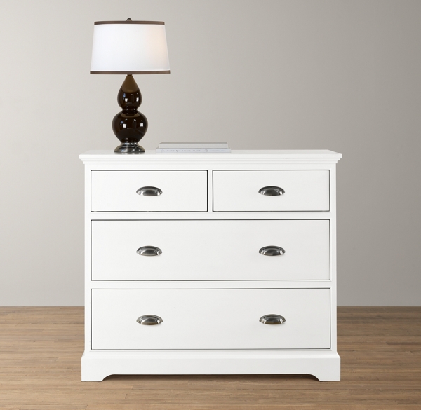 Marlowe Dresser