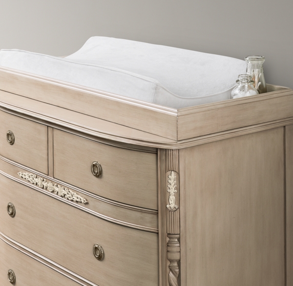 Elise Dresser Topper