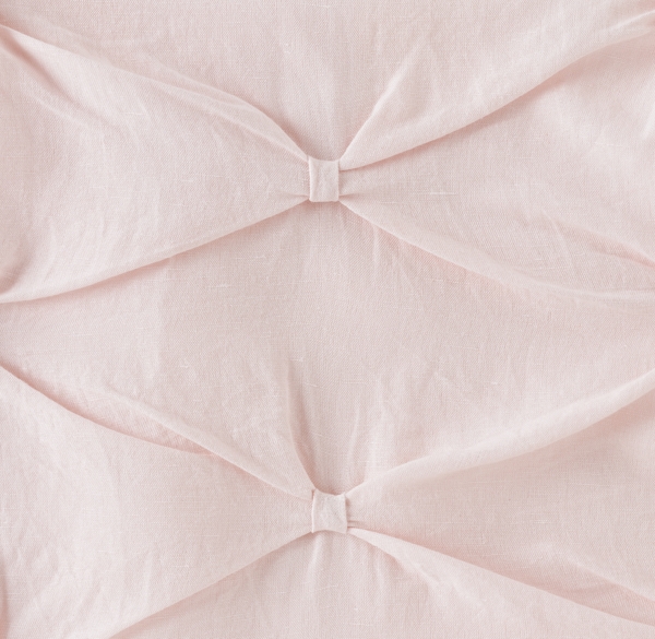 Pintucked Bow Bedding Swatch
