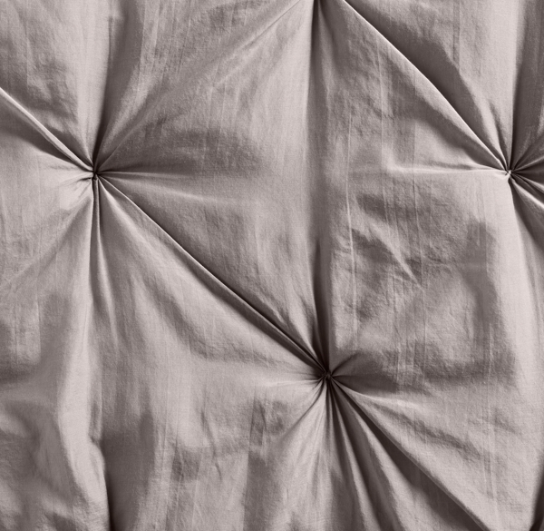 Hand-Tufted Cotton-Silk Bedding Swatch