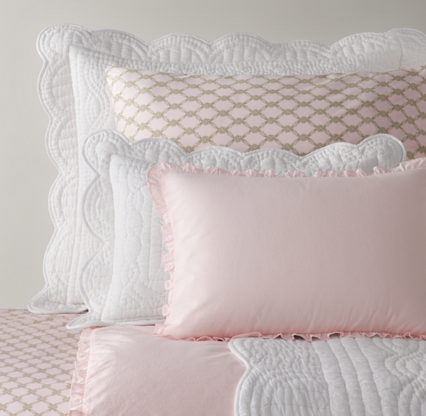 European Vintage-Washed Ruffle & European Rosette Lattice Bedding Collection
