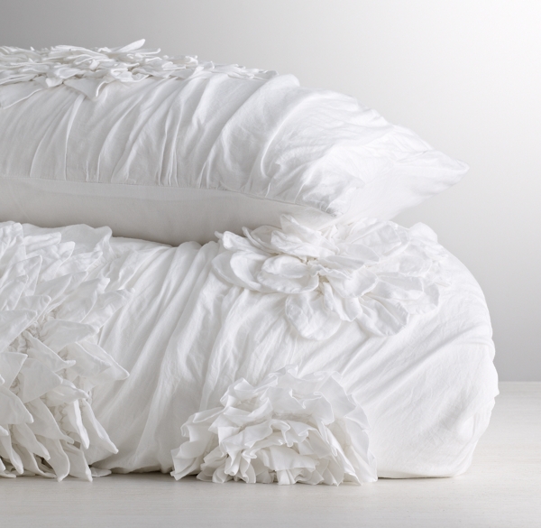 Washed Appliquéd Fleur Duvet Cover