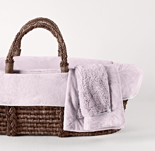 Cuddle Plush Moses Basket Bedding & Espresso Basket 