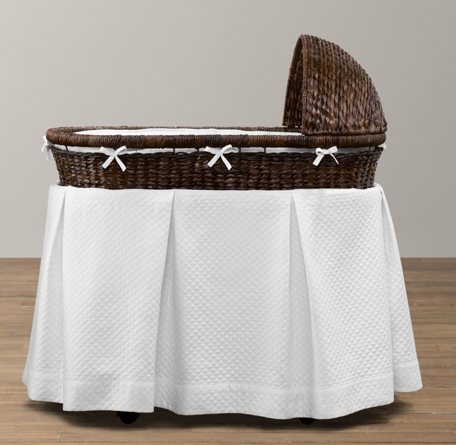 European Diamond Matelasse Bassinet Bedding