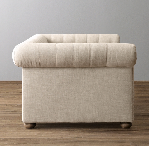 Chesterfield Tufted Daybed