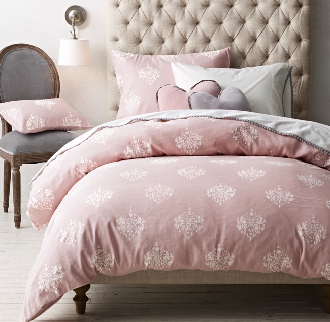 Chandelier Damask Bedding Collection