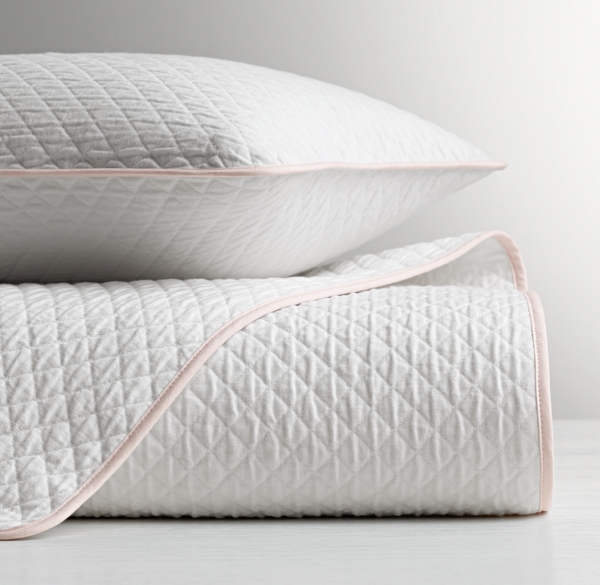 VintageWashed Diamond Matelassé Toddler Coverlet