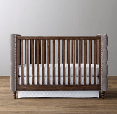 Chesterfield Tufted Crib