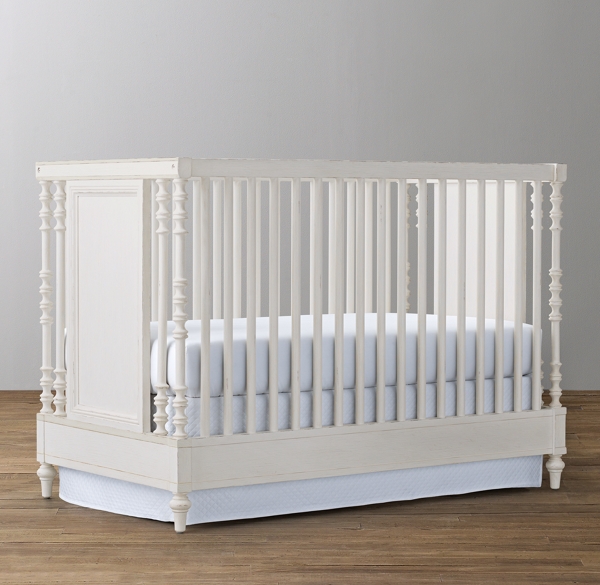 wooden spindle crib