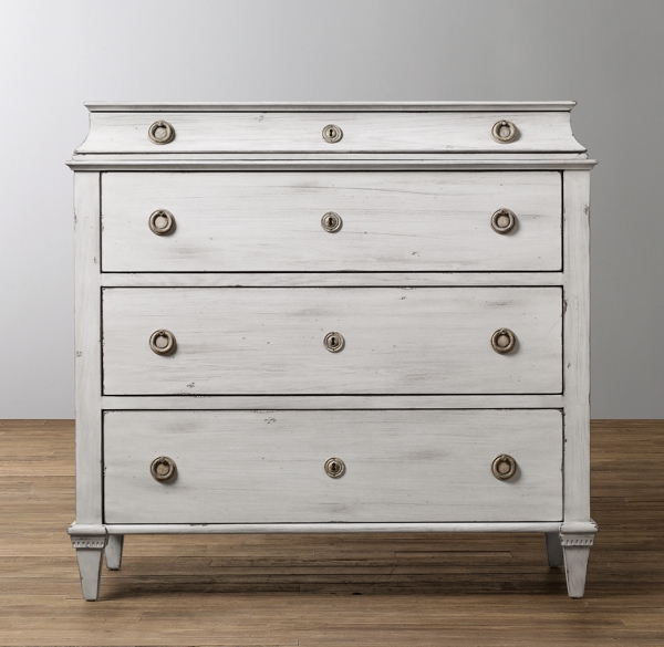 Haylan dresser & hutch set