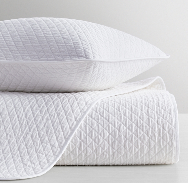 VintageWashed Diamond Matelassé Toddler Coverlet