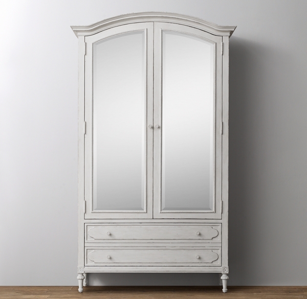 armoire baby room