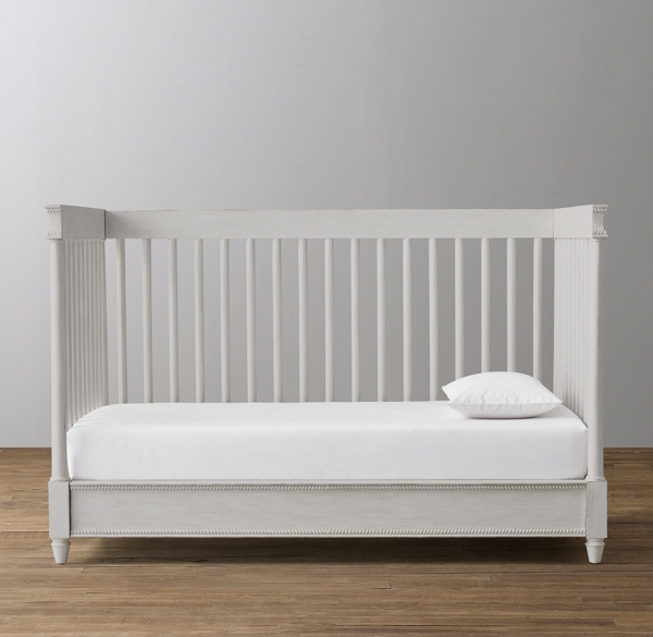 Airin LowProfile Spindle Crib