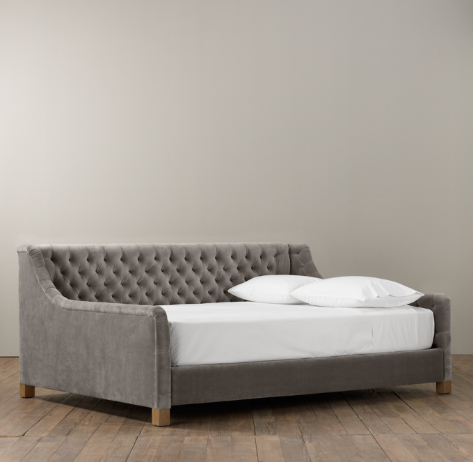 Rh devyn store tufted daybed